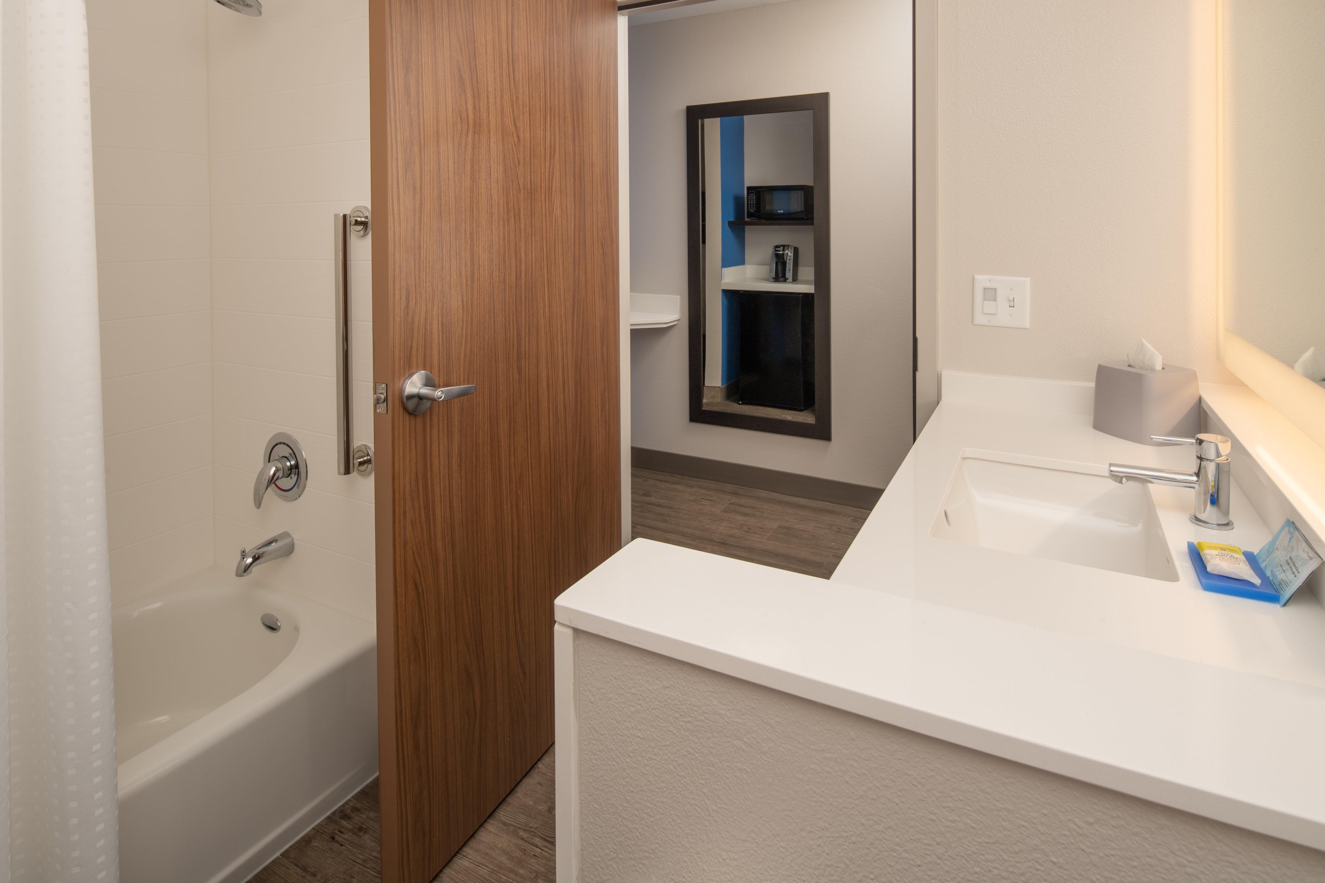Holiday Inn Express & Suites - Camas By Ihg Eksteriør billede